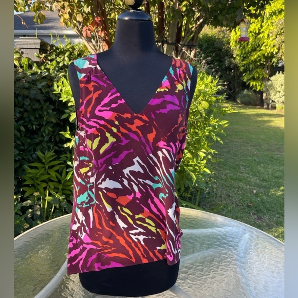 Amanda Uprichard Stylized Animal Print Sleeveless Silk Blouse - size S